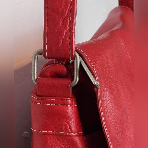 Le Donna Full Flap Over Red Leather Cross Over/ Shoulder Bag - Picture 7 of 16